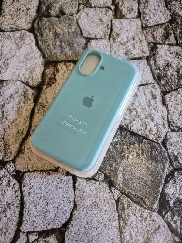 Producto - Funda silicone case logo Iphone 16 turquesa