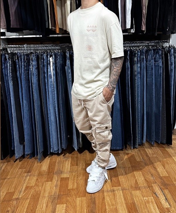 Producto - Jogger cargo elastizado  color crema/beige