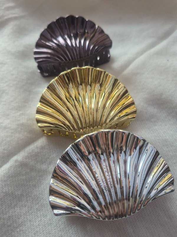 Producto - Broche Ostra Metalizada Mediana x 6