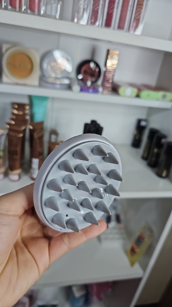 Producto - CEPILLO MASAJEADOR P/ PELO GRIS