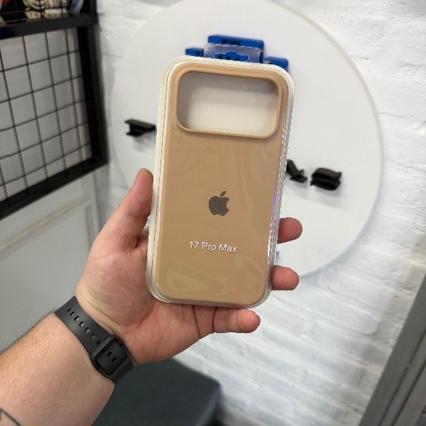 Producto - Silicone Case Beige Cálido - iPhone 17 Pro Max
