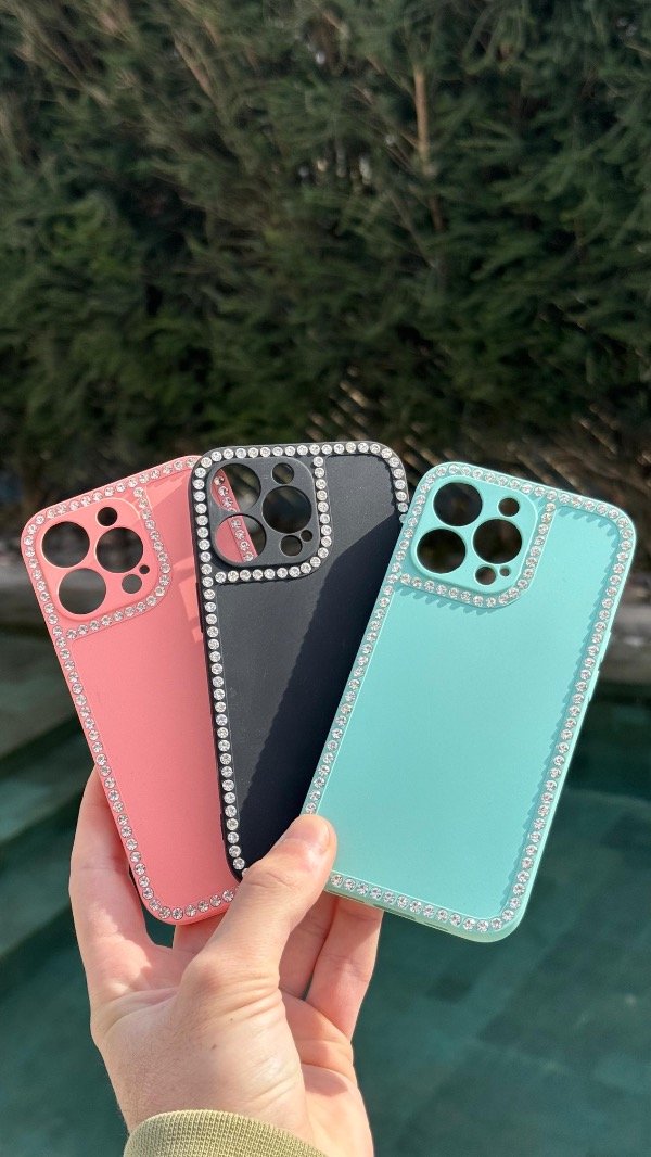 Producto - Silicone strass iPhone 13 pro
