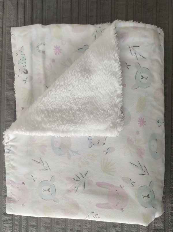 Producto - Gabardina y corderito pastel c/blanco