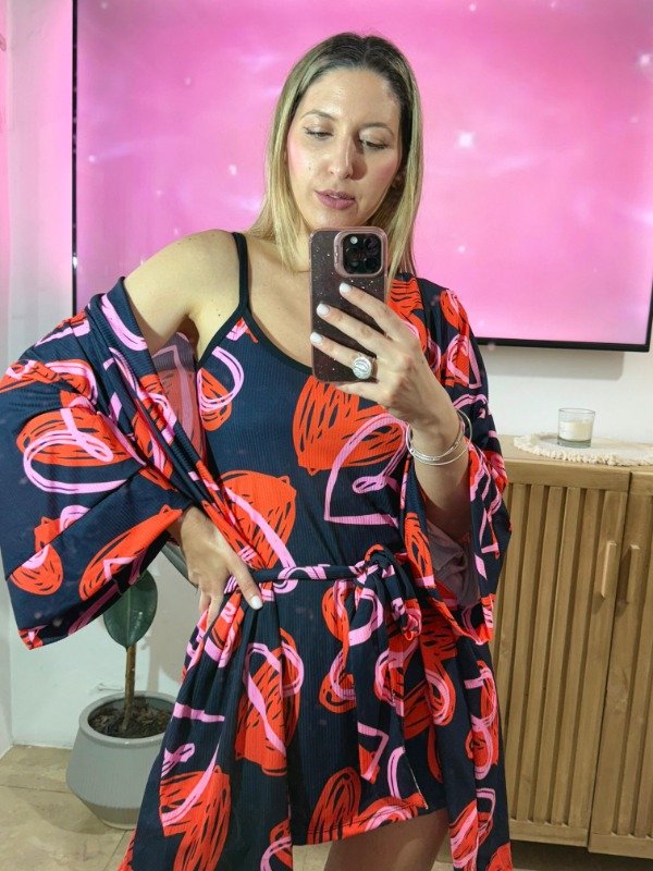 Producto - Corazón negro con rojo kimono