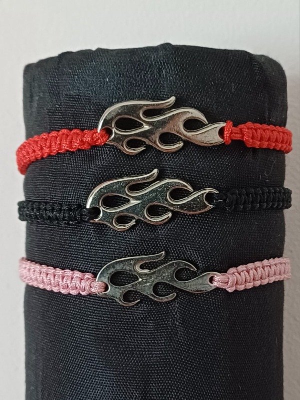 Producto - Pulsera tejida fuego