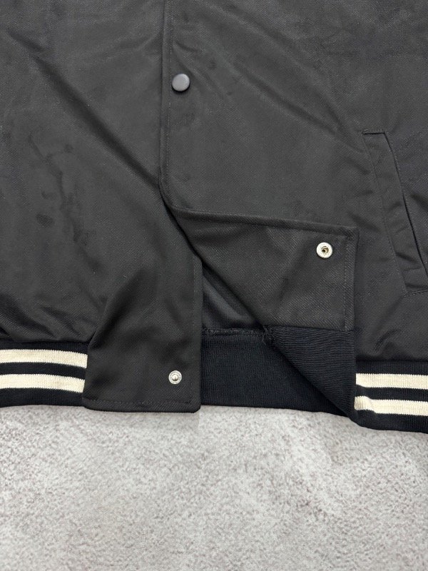 Producto - CAMPERA BOMBER UNIVERSITARIA NEGRA - 8