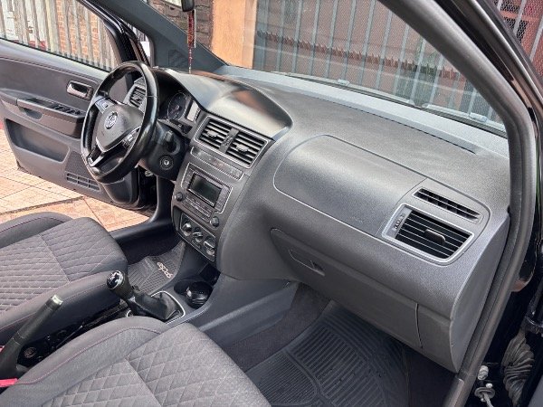 Producto - VW Cross Fox interior