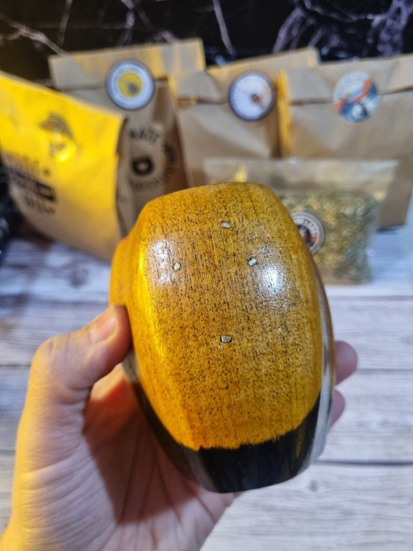 Producto - Mate Ranchero Original de Madera Laqueada. Pintado a Mano en Negro - 1