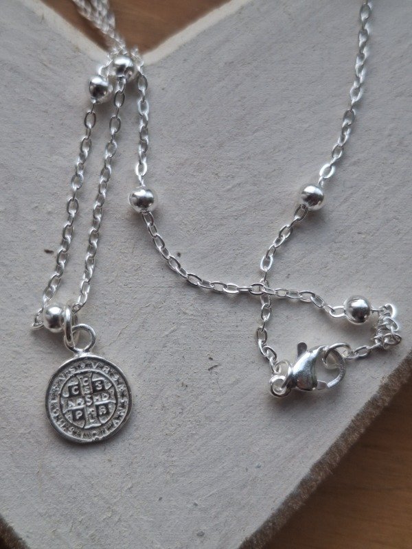 Producto - Collar cara San Benito plata - 1