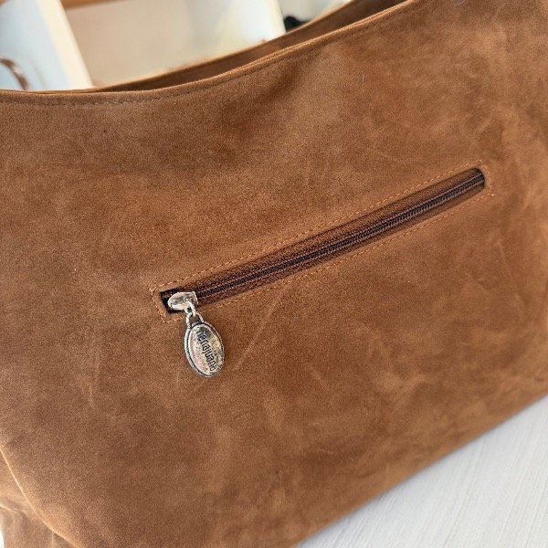 Producto - Cartera urbana símil gamuza - 4