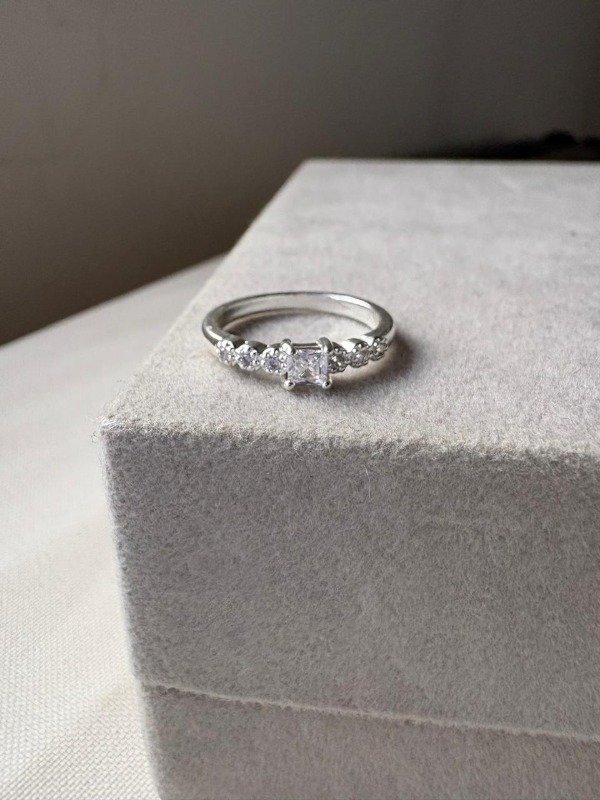 Producto - Anillo Midi cuadrado - Acero blanco