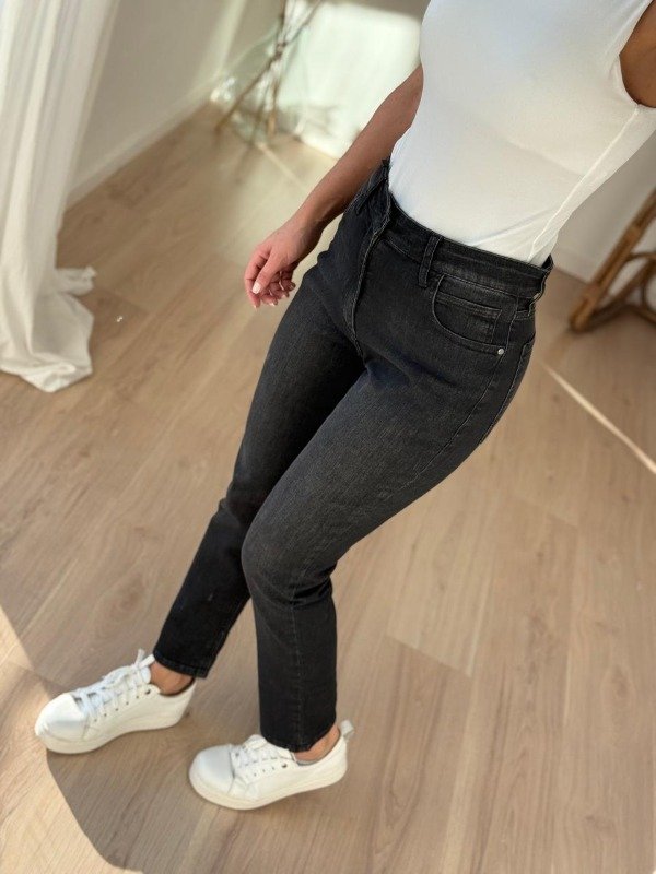 Producto - JEAN THURMAN BOYFIT NOX BLACK