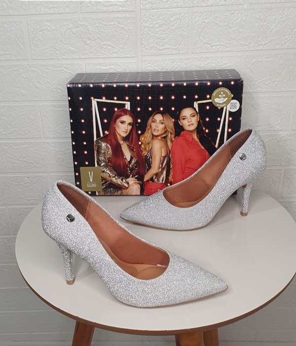 Producto - Stilettos vizzano con brillo plateado
