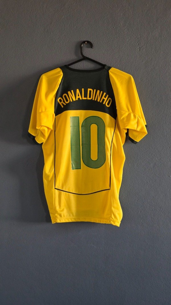 Producto - CAMISETA RETRO BRASIL TITULAR 2004 - 3