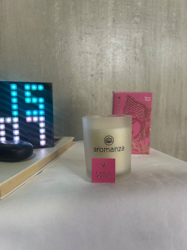 Producto - Vela Aromática Premium Rosa Real