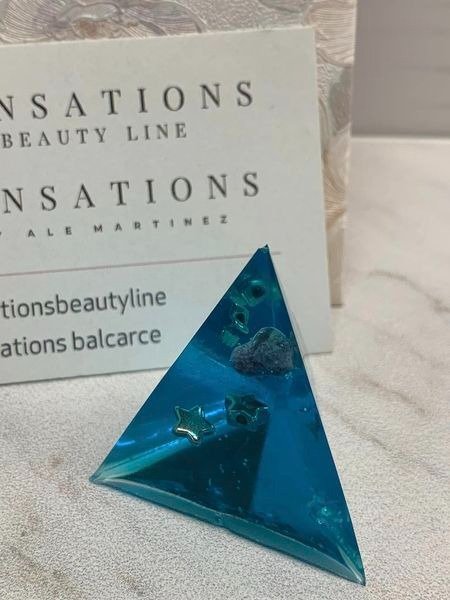 Producto - Pirámide Orgonita Mediana 3 y 3.5