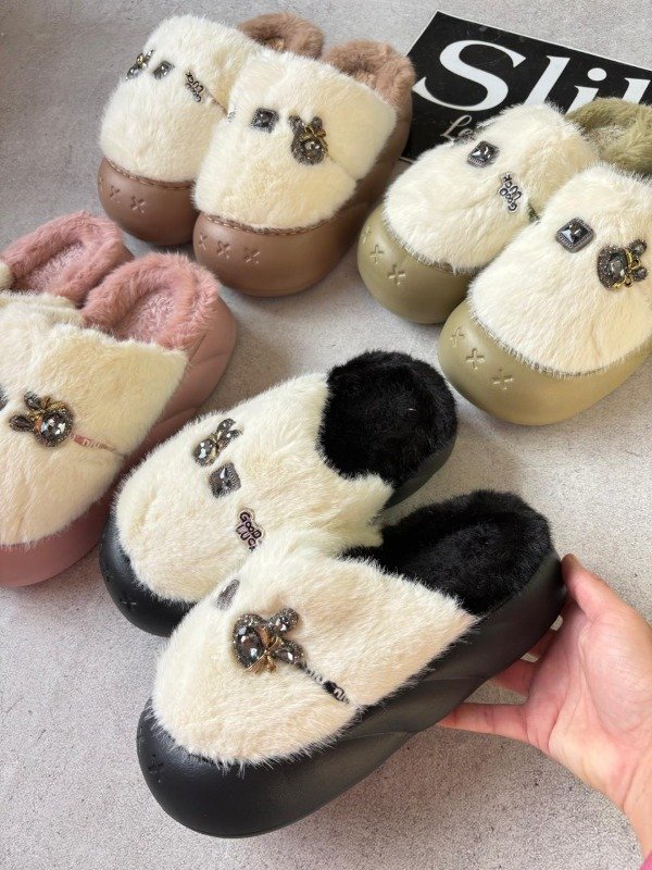 Pantuflas termicas con apliques de piedritas brillantes peluditas — imagen 2