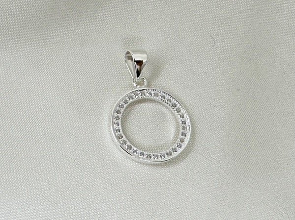 Producto - Dije con cubic círculo grande 2