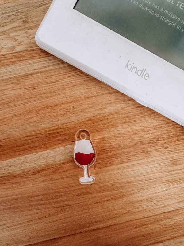 Producto - Vino Charm para Kindle o Celu