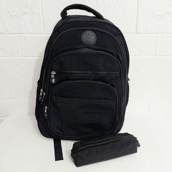 Producto - Mochila FyG con Cartuchera "Negra"