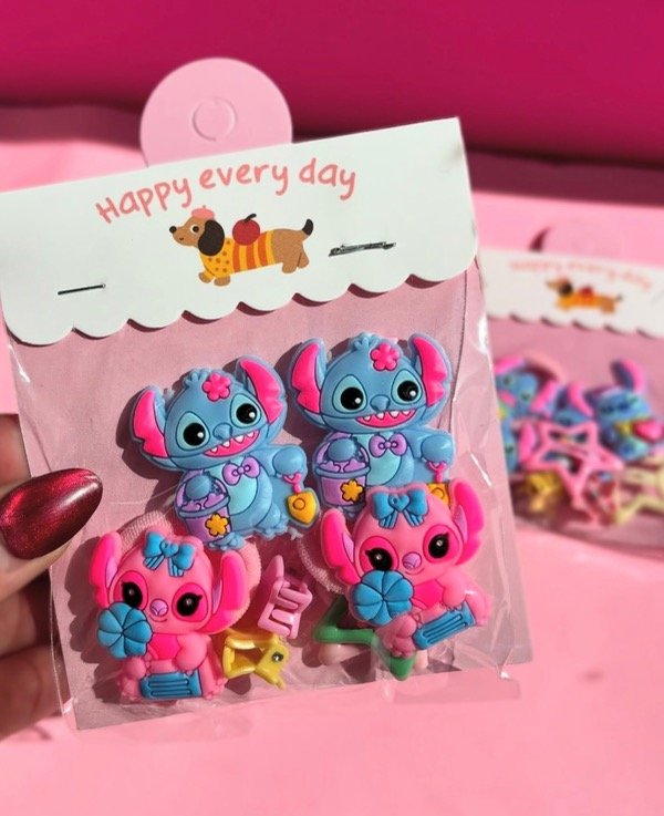 Producto - Set de colitas + hebillas Stitch