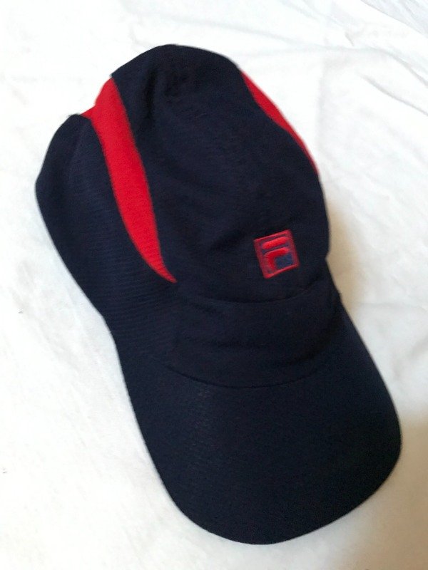 Producto - 90s Fila five panels deportive mesh cap.