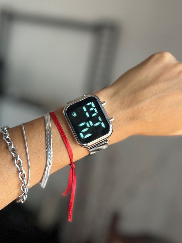 Producto - Reloj digital unisex gris