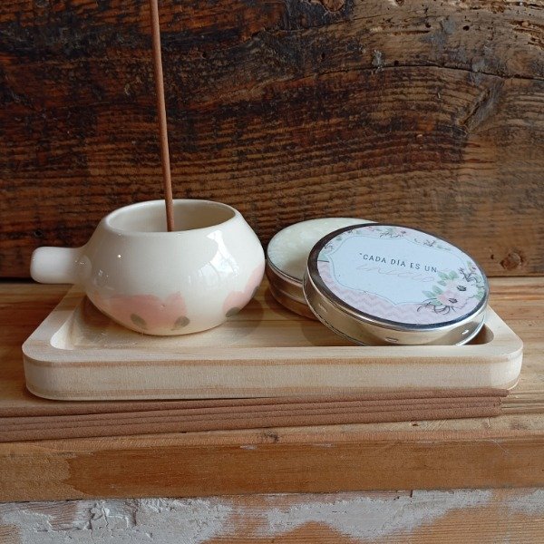 Producto - Sahumador / Porta Sahumerios + Vela + Sahumerios + Bandeja