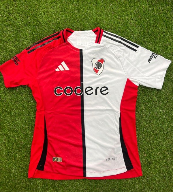 Producto - Camiseta River Plate Alternativa HEATRDRY 2025 IMPORTADA