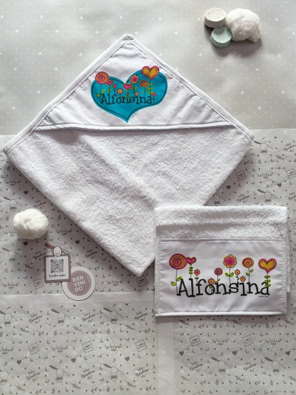 Producto - Combo "Toallón + Toallita" - Flores malpintadas