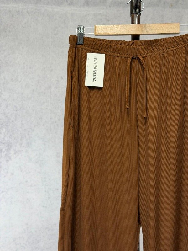 Producto - PANTALON VECHIA MARRON PALAZO MORLEY ELASTIZADO - 1