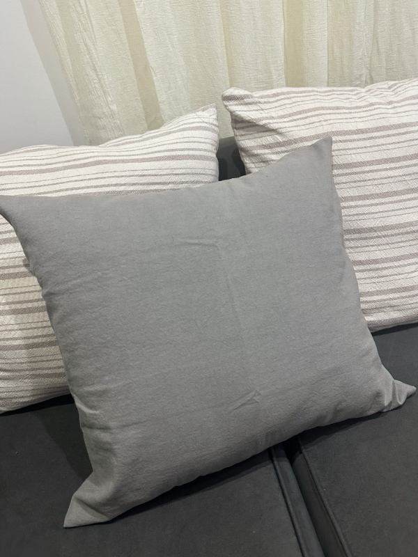 Producto - Almohadones lisos grises - 0