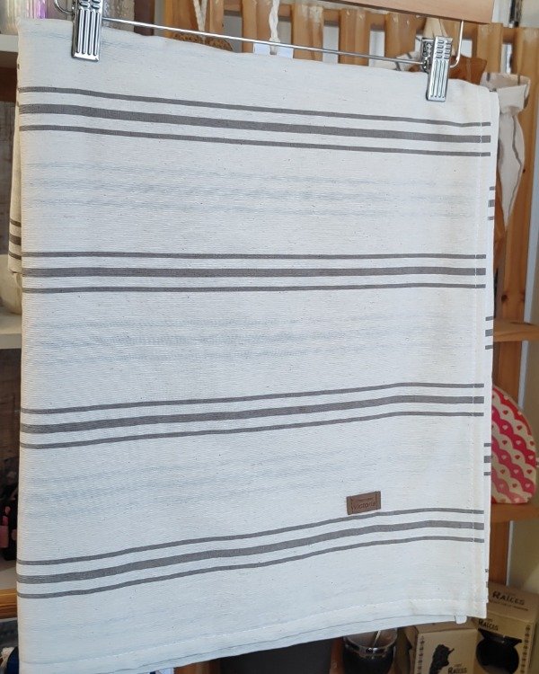 Producto - Mantel 250x140 tusor - rayado beige/grisaceo