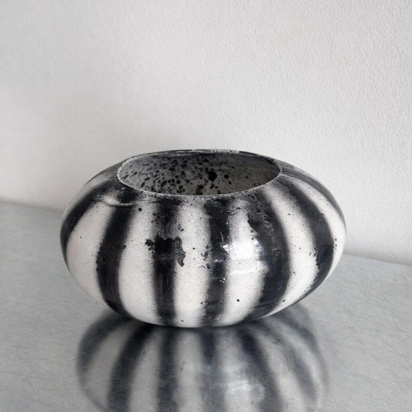 Producto - Maceta Oval Rayas