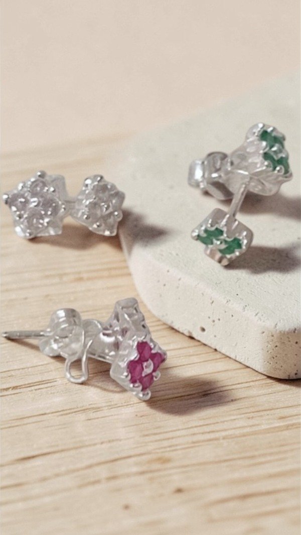 Producto - Aro de Plata 925 cuadrado 4 cubics