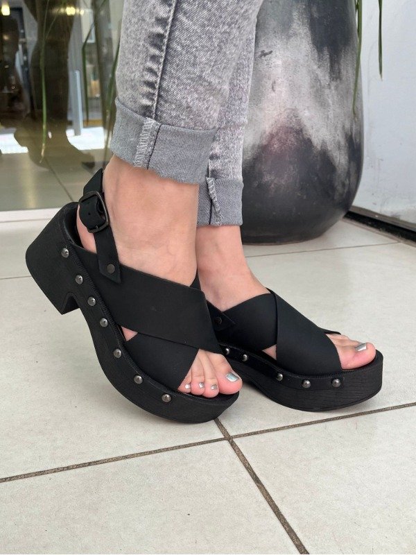 Producto - MELA (Negro)