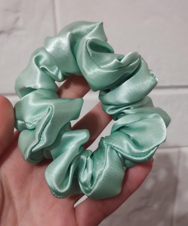 Producto - Scrunchie Verde de Raso