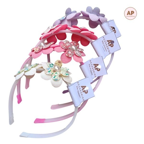 Producto - VINCHA CON FLOR DE TELA ESTAMPADA - AC26279