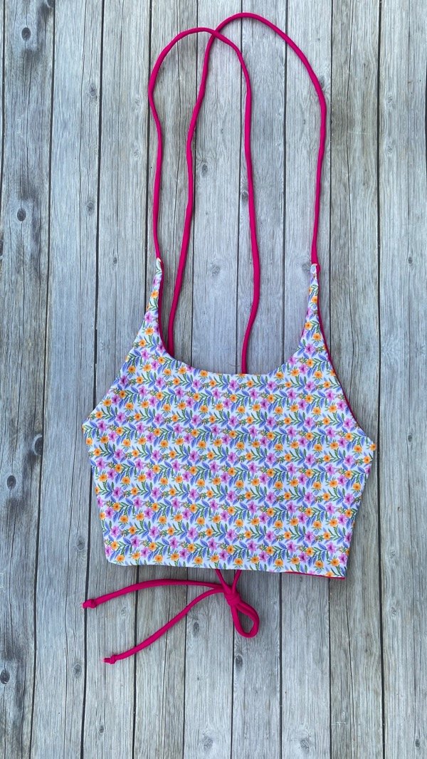 Top regulable reversible fucsia colección Narcisos — imagen 6