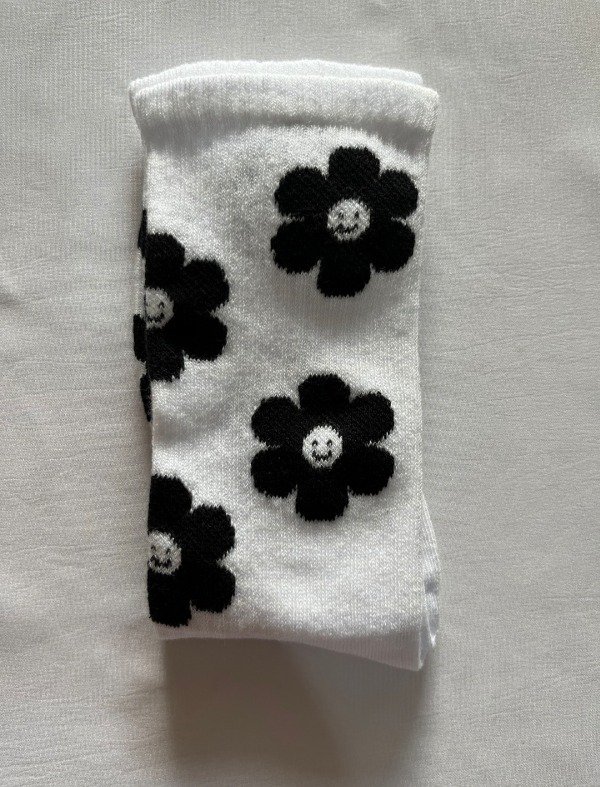 Producto - MEDIAS FLOWER - BLANCO/NEGRO