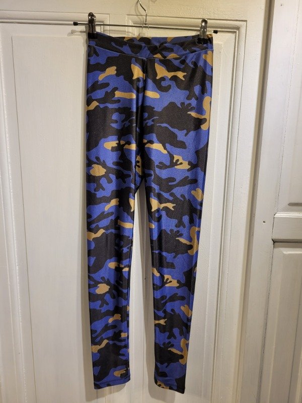 Producto - Calza camuflada azul y dorado Talle S - PRECIO: 20X
