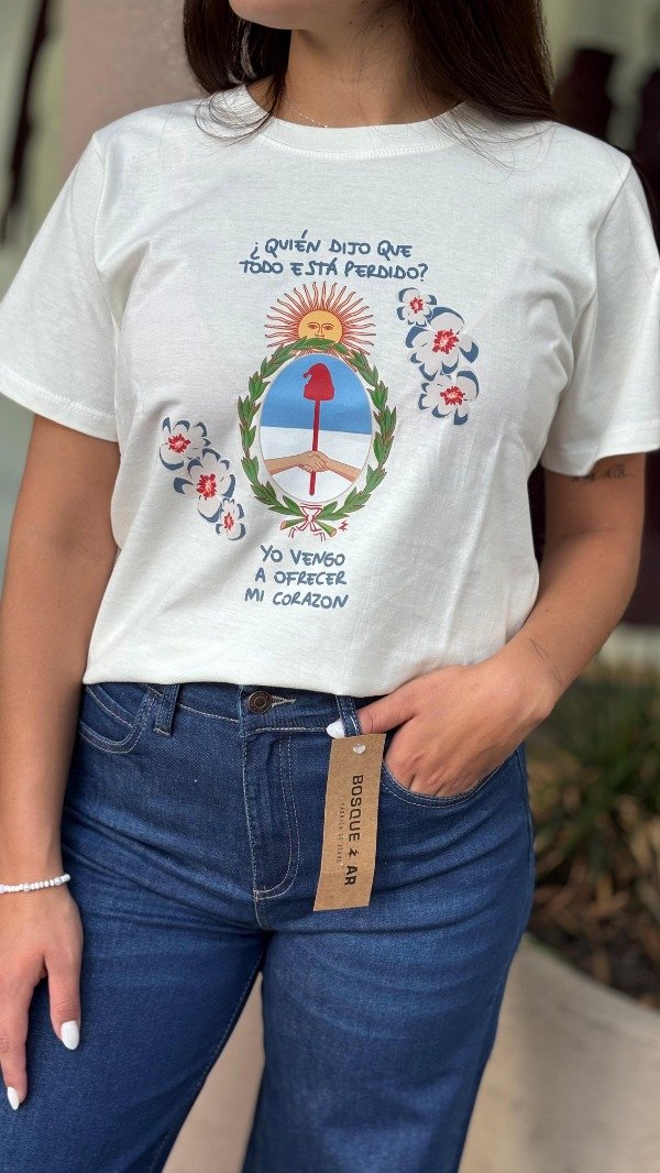 Producto - 1537 REMERA BOXI ESTAMPA ESCUDO