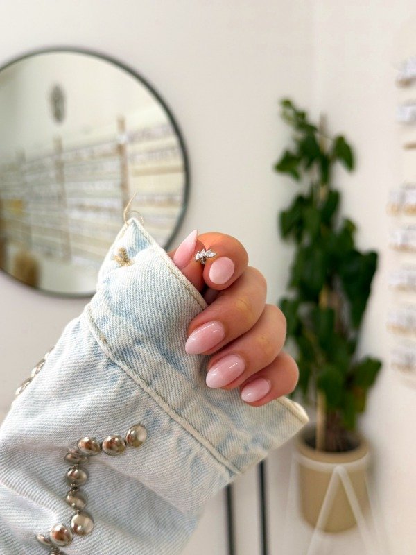 Producto - Piercing acero quirúrgico tres hojitas cúbics