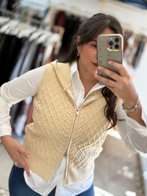 Producto - Chaleco trenza beige