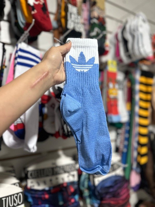 Producto - Adidas celeste