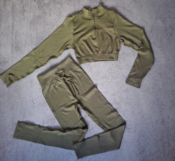 Producto - Crop Luna mangas largas verde