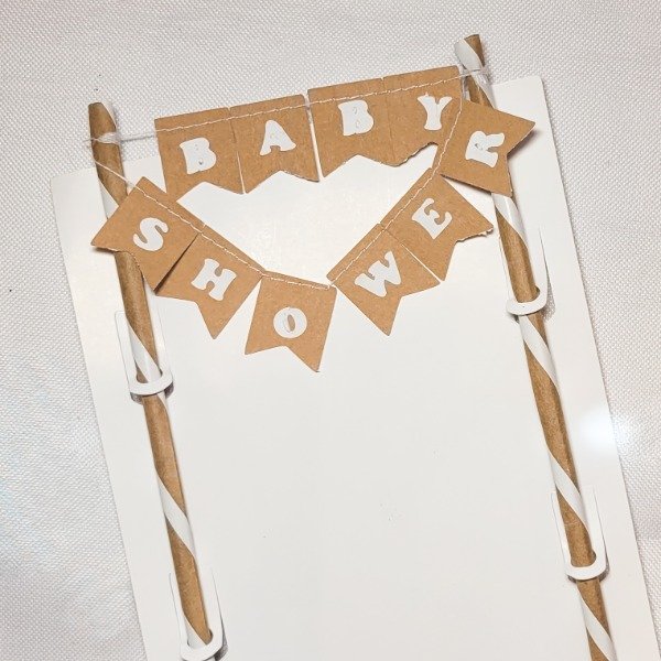 Producto - Banderin para torta BABY SHOWER kraft y blanco