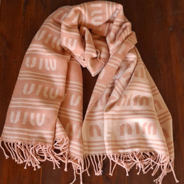 Producto - Pashmina de lanilla MM color rosa