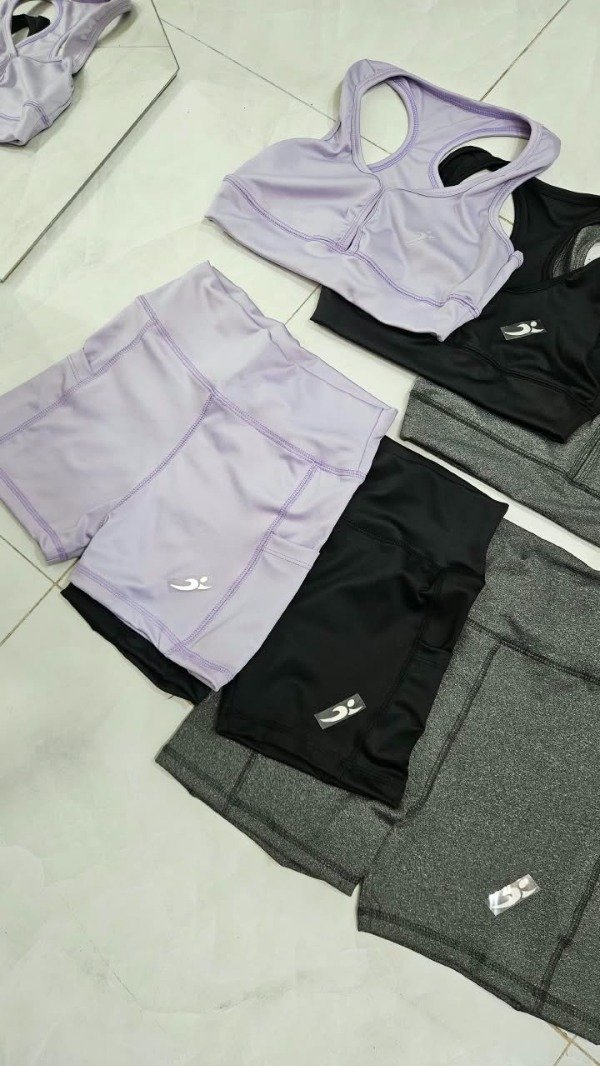 Producto - CONJUNTO DEPORTIVO TOP + SHORT DE LYCRA A46 K - 4