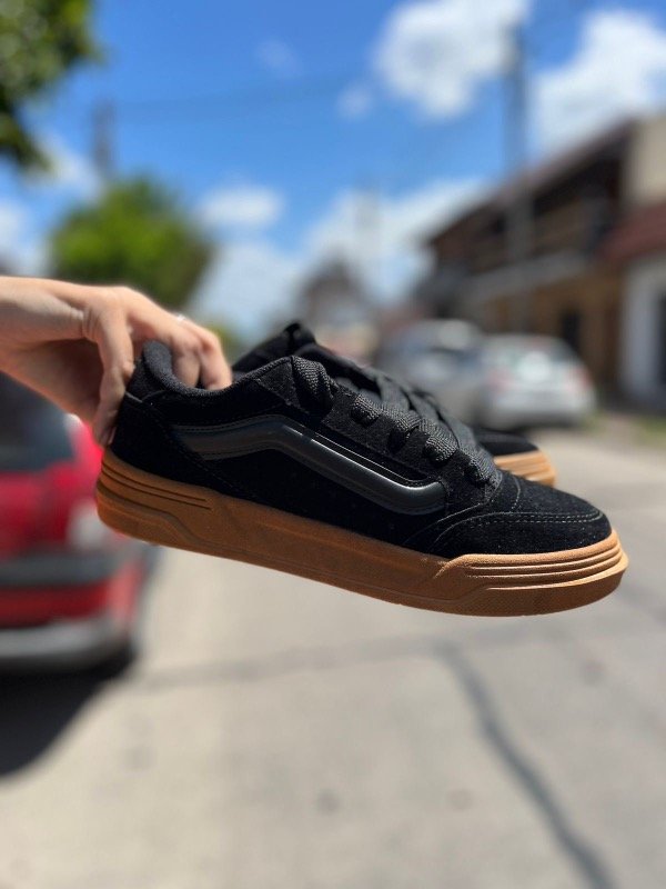 Producto - VANS HYLANE TOTAL BLACK